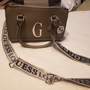Guess Crossbody bag